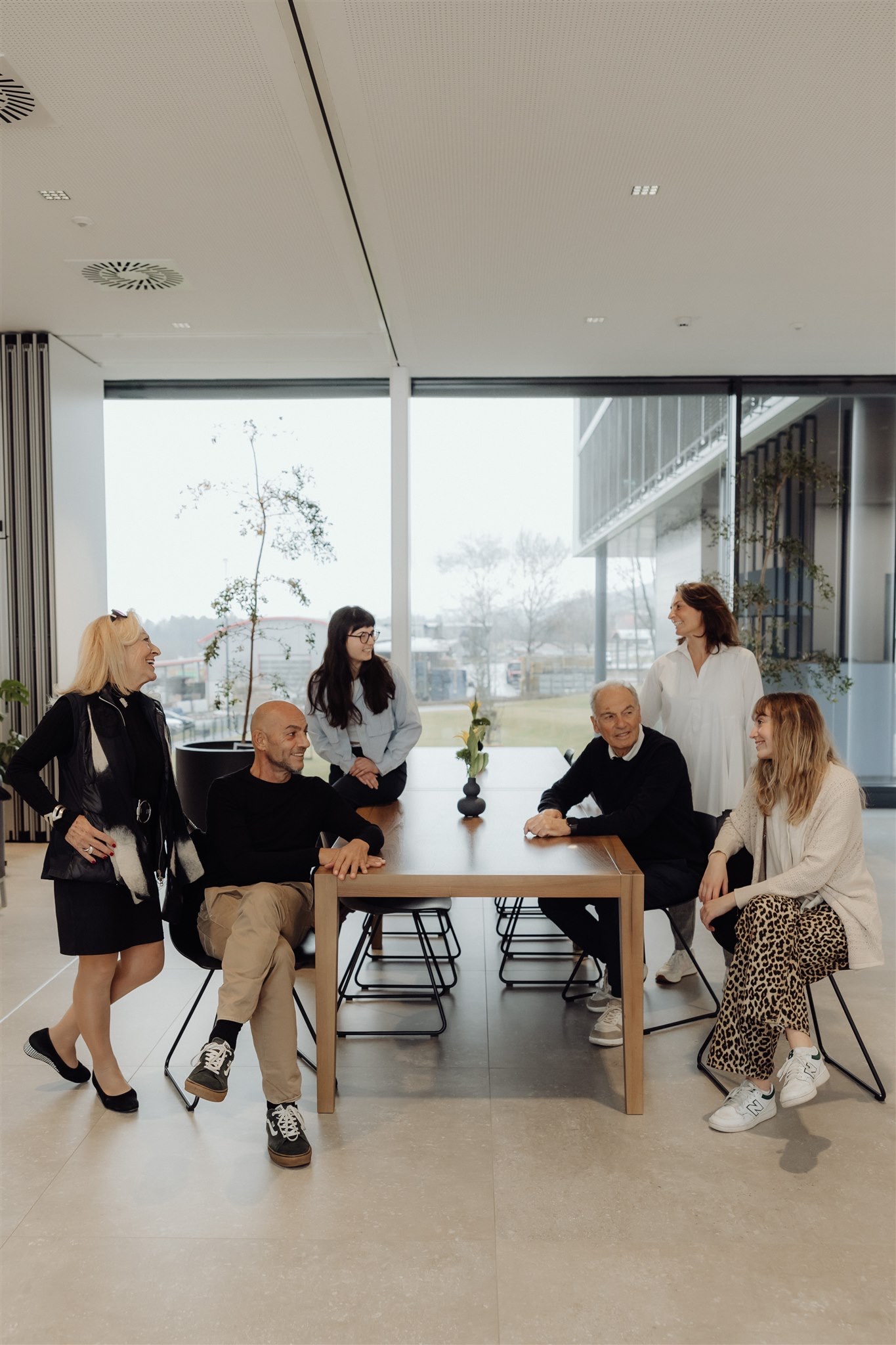 Noa und Ulli mit Familie — RINGANA Partnerinnen im Alltag